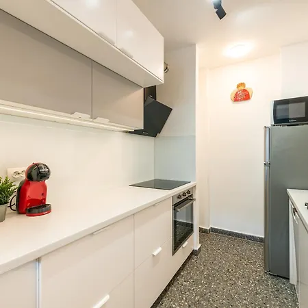 דירה Nora - Modern Cozy With Free Parking And Terrace