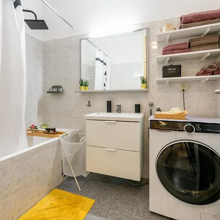 Nora - Modern Cozy With Free Parking And Terrace דירה *