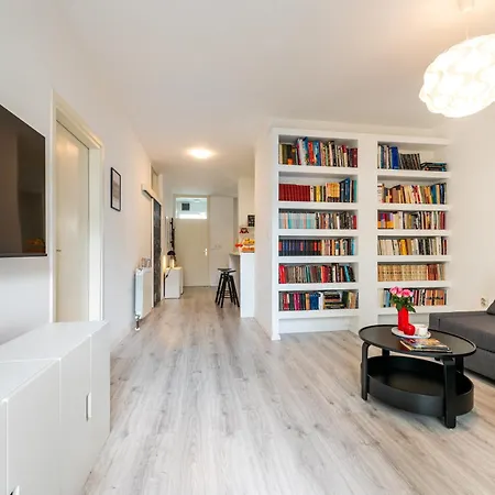 Nora - Modern Cozy With Free Parking And Terrace Apartamento