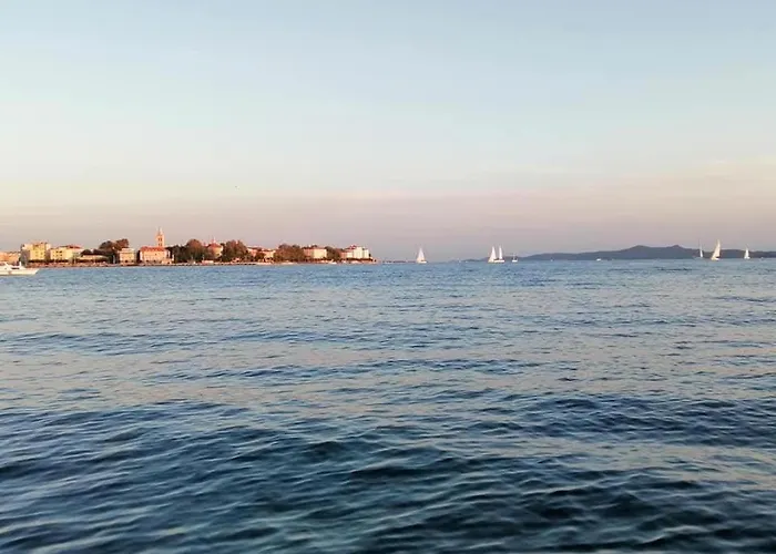 Nora - Modern Cozy With Free Parking And Terrace Apartament