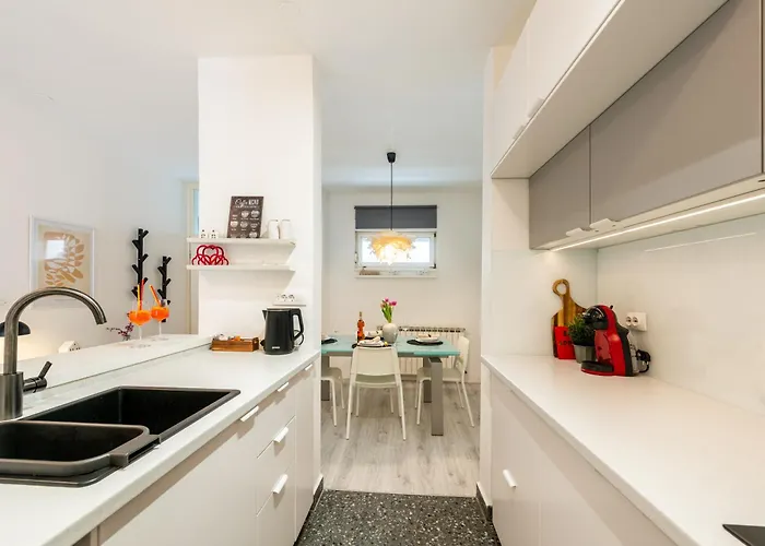 Nora - Modern Cozy With Free Parking And Terrace Zadar