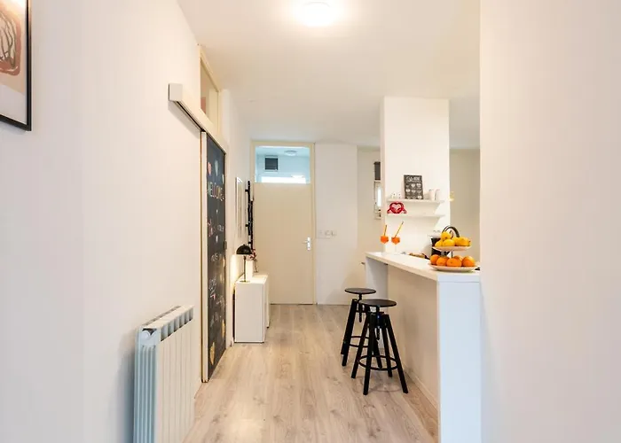 Apartament Nora - Modern Cozy With Free Parking And Terrace
