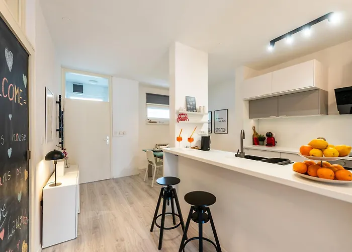 Apartament Nora - Modern Cozy With Free Parking And Terrace