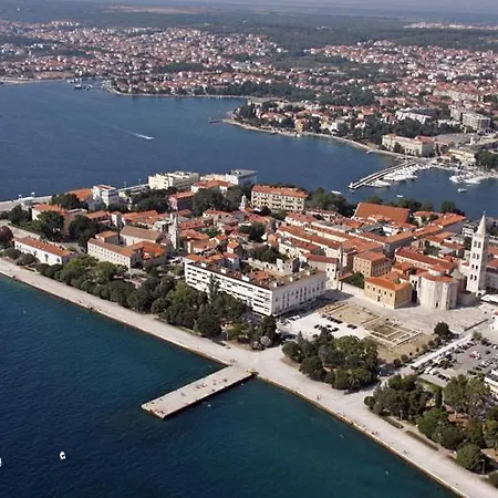 Appartement Nora - Modern Cozy With Free Parking And Terrace