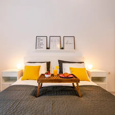 Nora - Modern Cozy With Free Parking And Terrace *